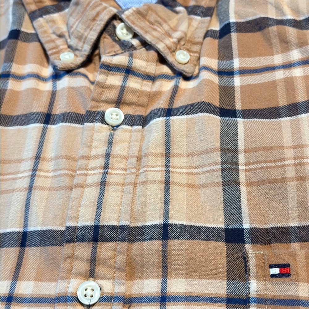 Tommy Hilfiger Men's Beige Plaid Shirt